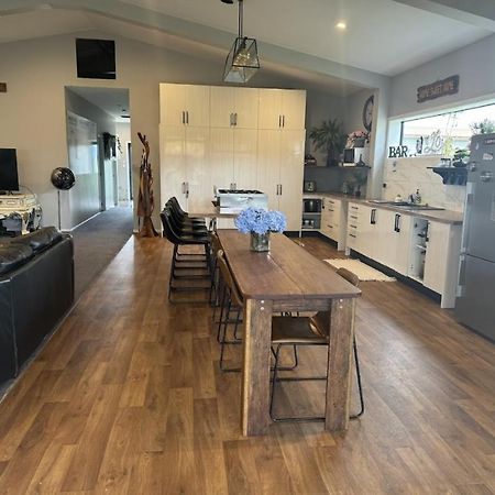 Horotiu Homestead Hamilton Large Group & Event Hire Nz Exteriör bild